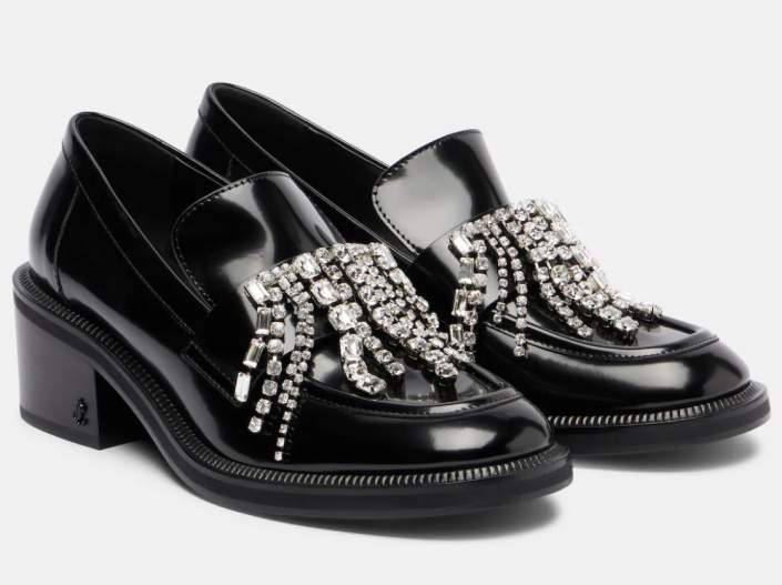 Glanzvolle Fußnote! Loafer von Jimmy Choo über Mytheresa. Claudia Bessler Stylist Frankfurt am Main